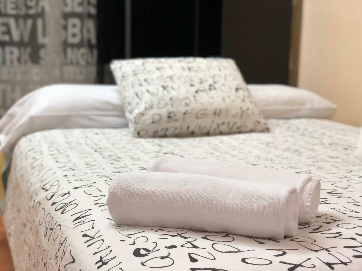 Apartamento Torre Del Clavero Apartment ซาลามังกา ภายนอก รูปภาพ